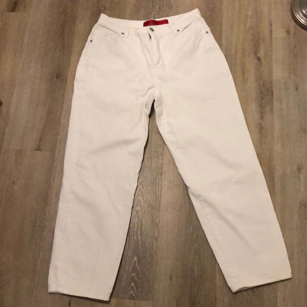 Gloria Vanderbilt Jeans White Denim Mom Jean Straight Leg - Picture 3 of 9